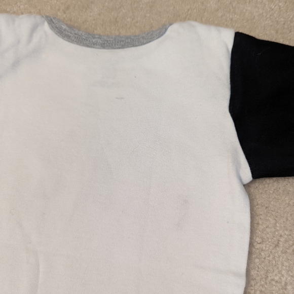 3/$15 Set of 2 Size 24 months Sleeper and Onesie - Picture 10 of 16